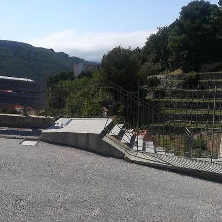 Rivierarent Appartamento Ulivo Finale Ligure Bagian luar foto