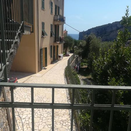 Rivierarent Appartamento Ulivo Finale Ligure Bagian luar foto