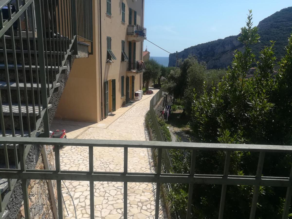 Rivierarent Appartamento Ulivo Finale Ligure Bagian luar foto