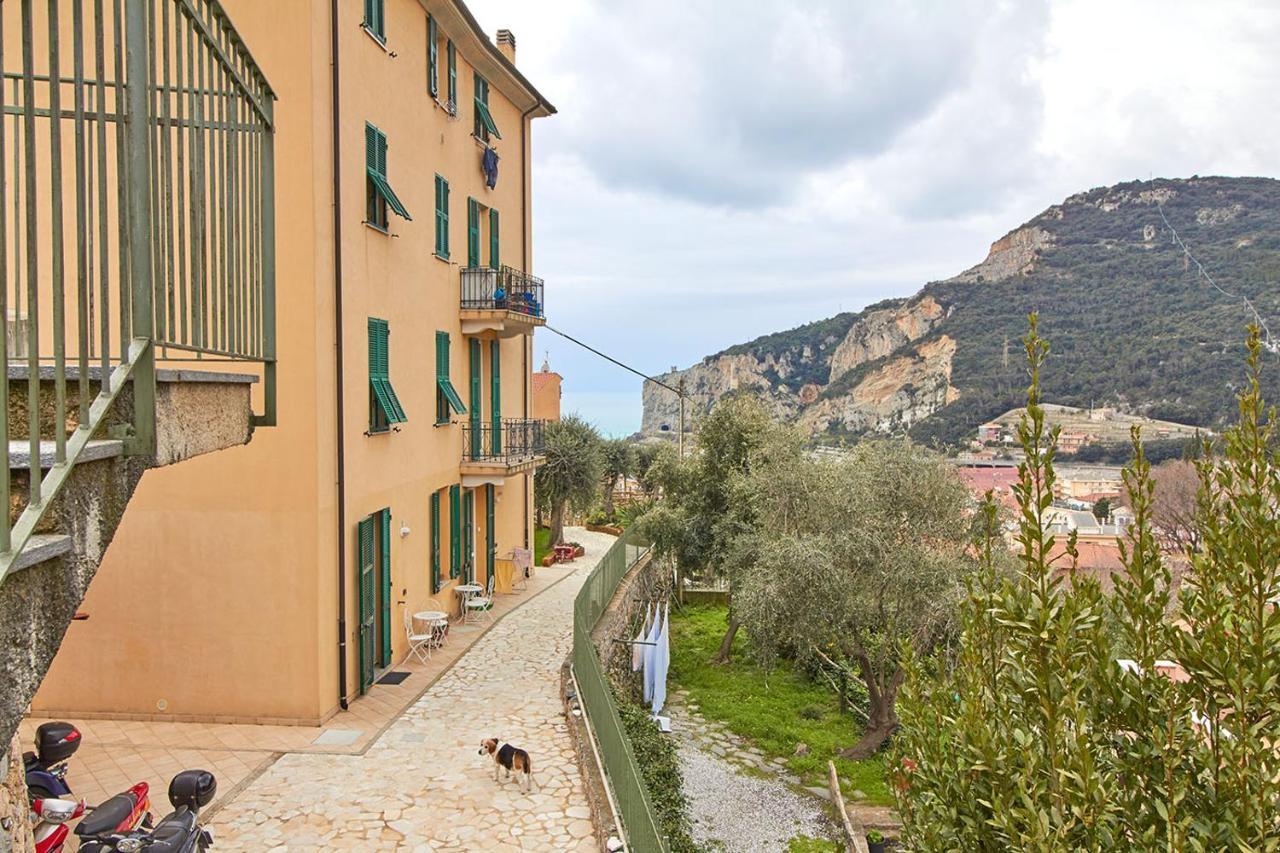 Rivierarent Appartamento Ulivo Finale Ligure Bagian luar foto